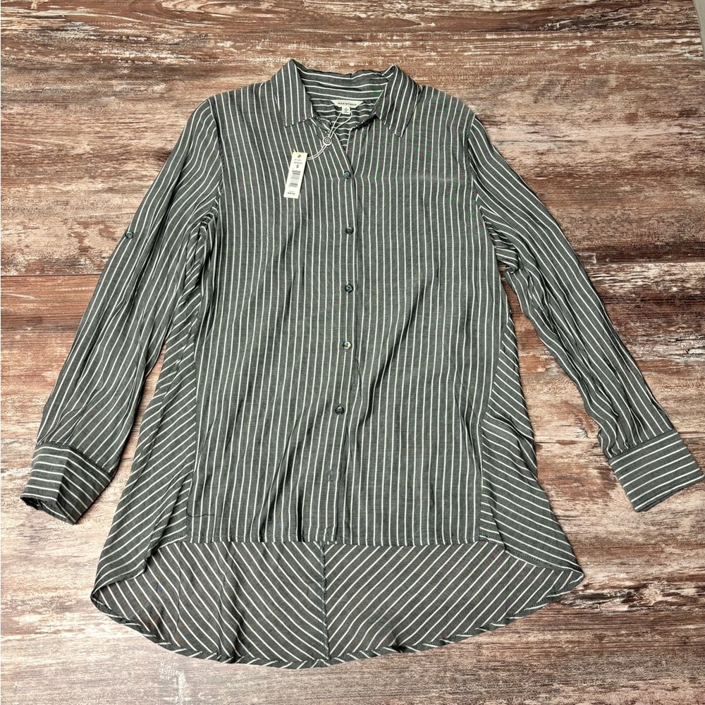 NWT Max Studio Button Down Uneven Hem Shirt Top Flowy Professional Office, Small